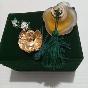 Gold Angel Brooch with Green Tassel Perfume Set